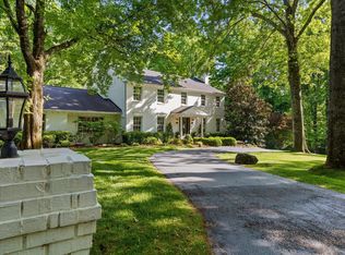 57 Carriage Hl, Signal Mountain, TN 37377