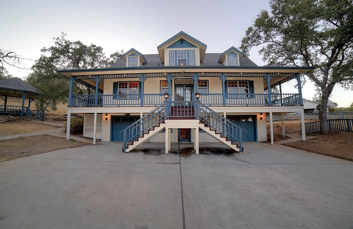 30058 Horseshoe Dr photo 1