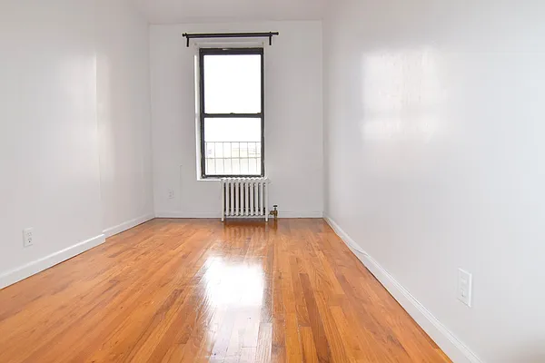 Rented by Manhattan Spaces | media 12