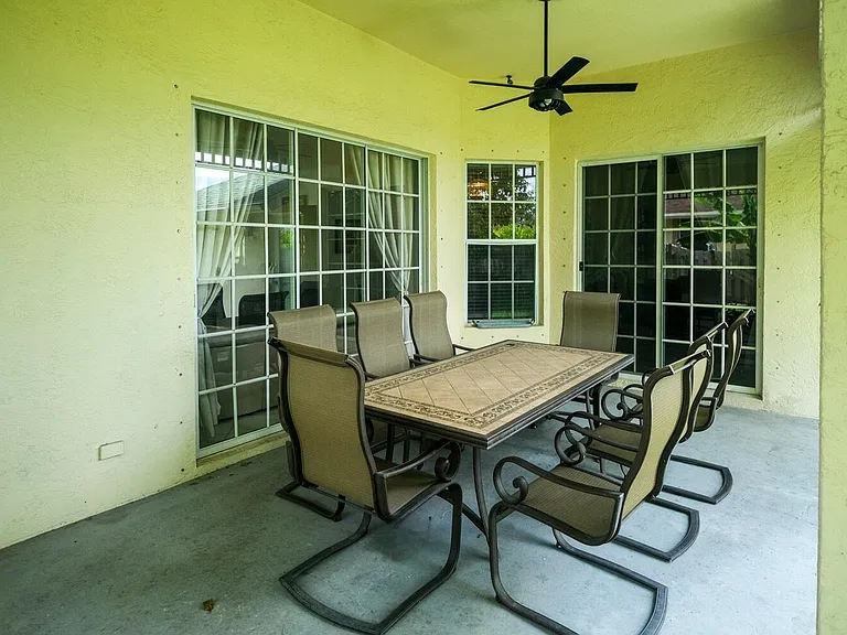 1814 Wisteria St — Photo 35
