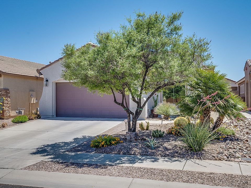 1st image of 311 W Calle Del Estribo