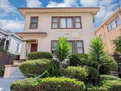 863 40th St, Oakland, CA, 94608