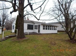 55 Lewis Dr, Cloverdale, IN 46120