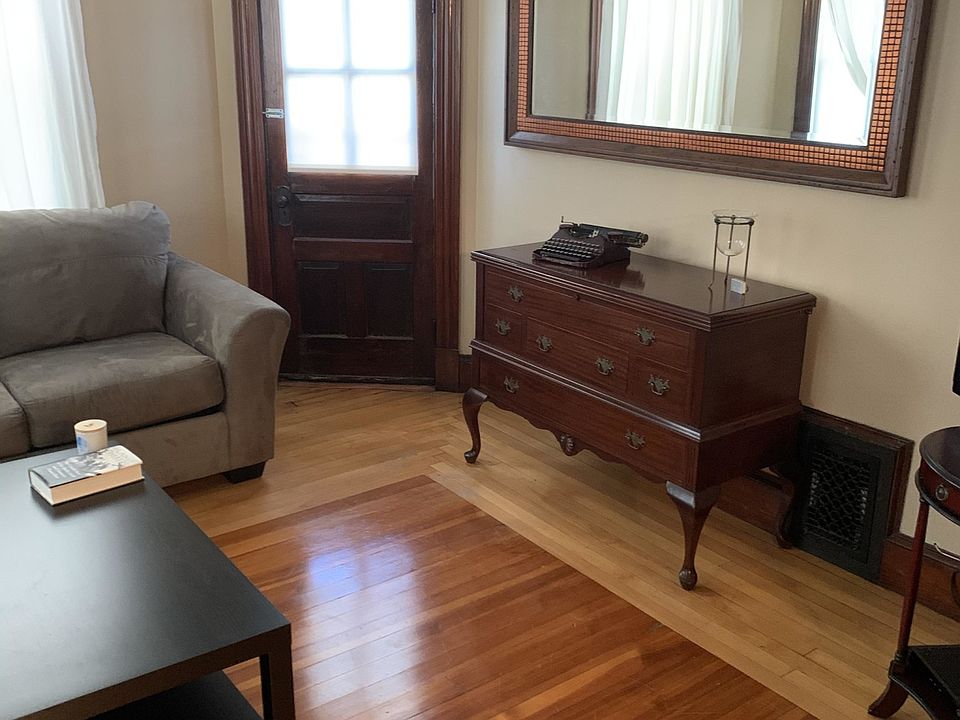 1st image of 28 Bradford St