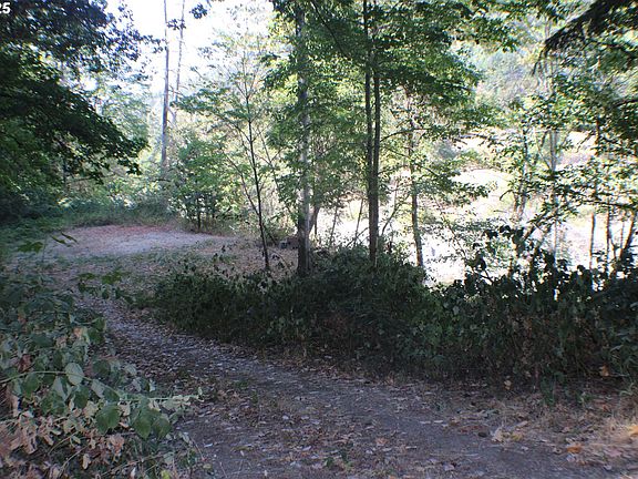 5th image of 750 Ferguson Ln