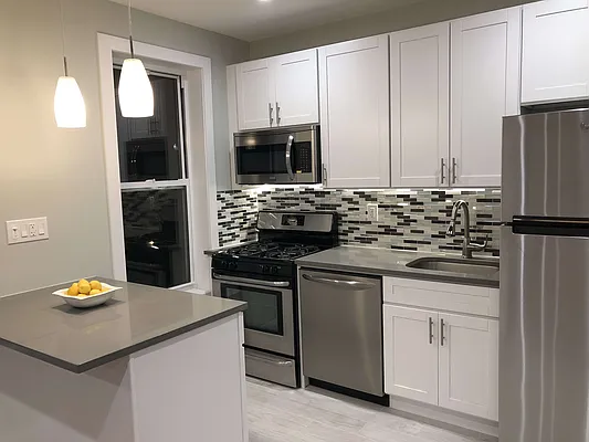 Rented by Living Dream Realty | media 14