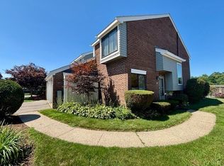272 Greenbrook Dr UNIT 272, Stoughton, MA 02072