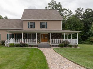 11 Jubrey Dr, Windsor, CT 06095