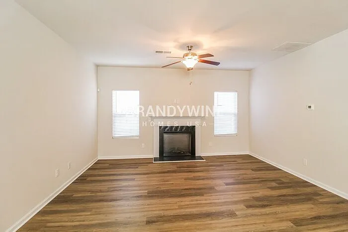 Building Photo - 604 Armitage Way