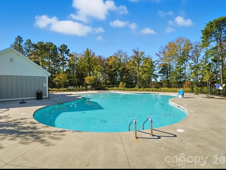 12009 Chesapeake Mallard Dr — Photo 24