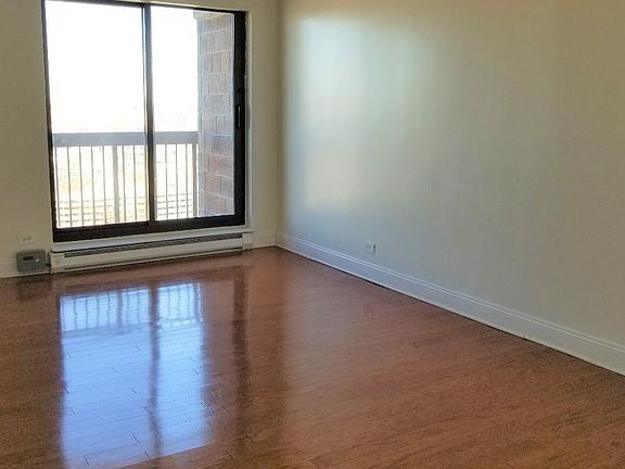 4th image of 1990 Lexington Ave APT 20H