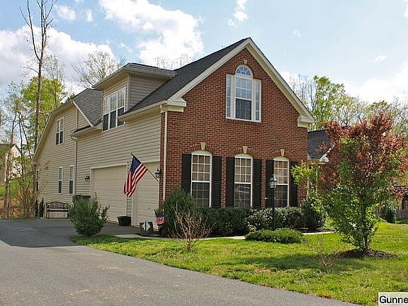 3rd image of 238 Justin Dr