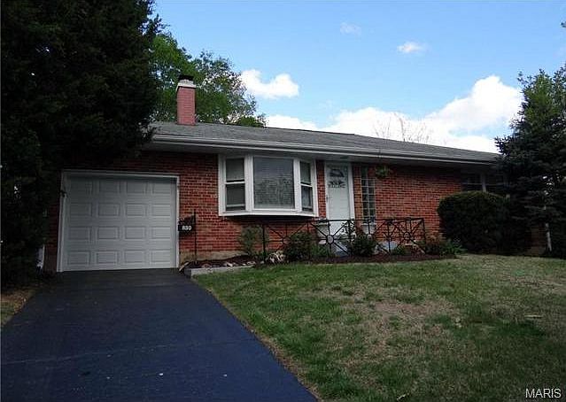 1st image of 830 Lynda Ct