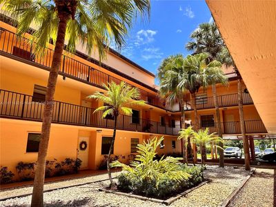 450 Commodore Dr APT 204, Fort Lauderdale, FL, 33325