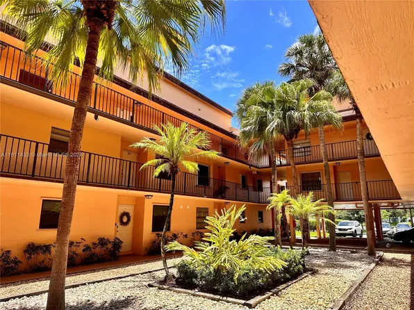 450 Commodore Dr APT 204, Fort Lauderdale, FL 33325