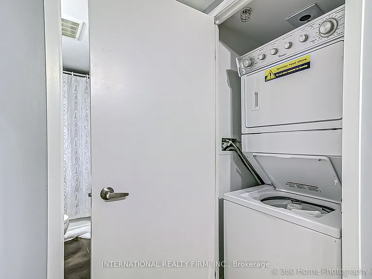 1420 Dupont St #911 — Photo 15