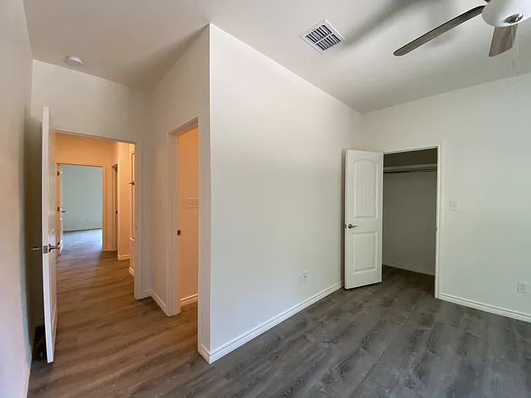 520 S 1st Ave #5 — Photo 6