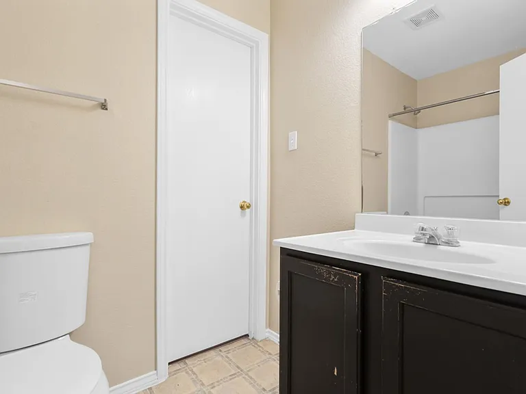 8304 Heights Valley — Photo 17