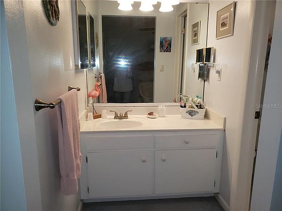 5th image of 100 E Kentucky Ave APT D103