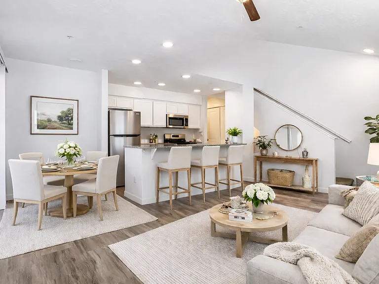 Happy Valley Townhomes — Photo 9