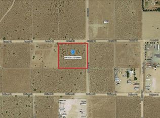 Avenal St, Oak hills, CA 92345