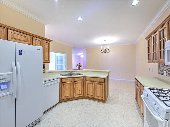 4th image of 10515 Fire Oak Ct