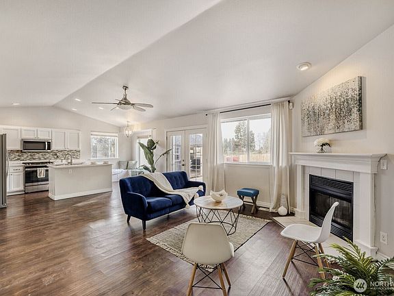 3rd image of 1704 88th Drive SE