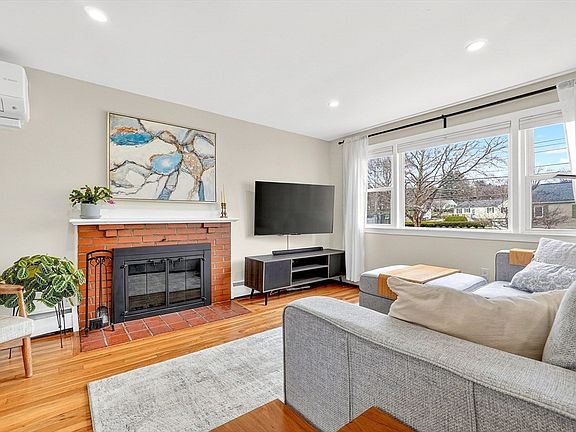 5th image of 13 Carson Rd