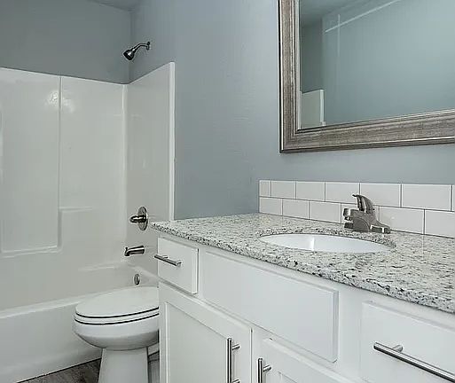 2nd image of 2312 N Corsica Dr