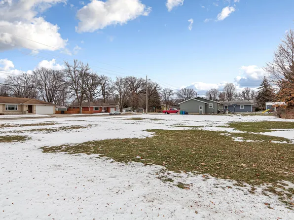 Xxx Lincoln Ave, Owatonna, MN 55060