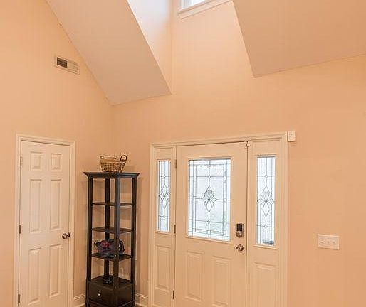 3rd image of 6700 Bucksland Dr