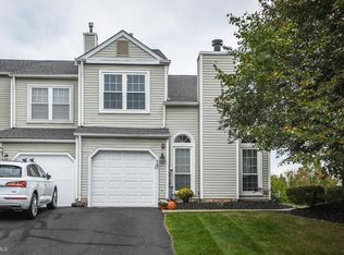 17 Parkview Way, Newtown, PA 18940