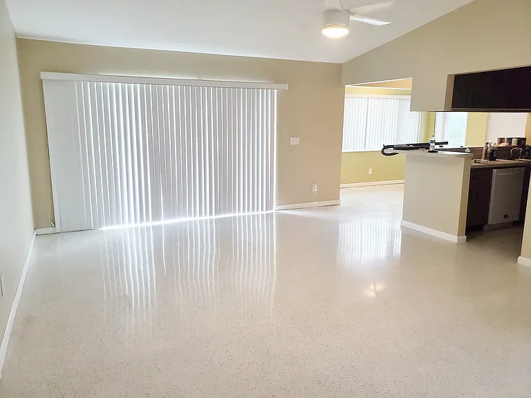 3331 NE Skyline Dr — Photo 12