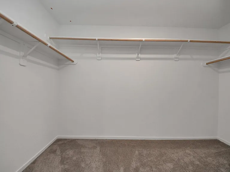13499 Bay Springs Dr — Photo 32