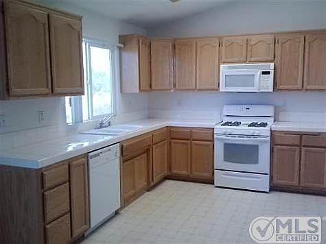 3rd image of 12683 Geronimo Ave
