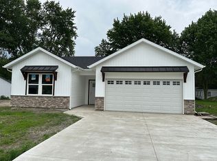 309 N Winchester Rd, Geneva, IN 46740