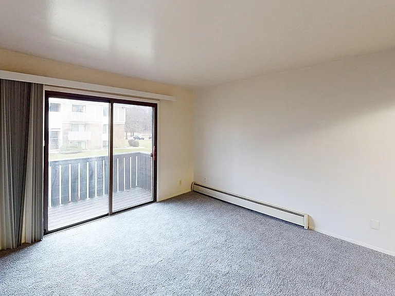 Glen Oaks Apartments — Photo 30