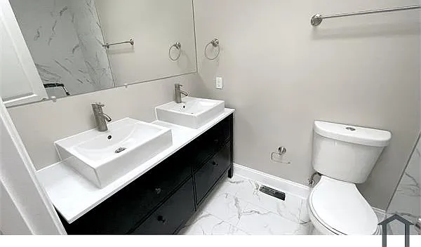 155 Todd Pl NE — Photo 4