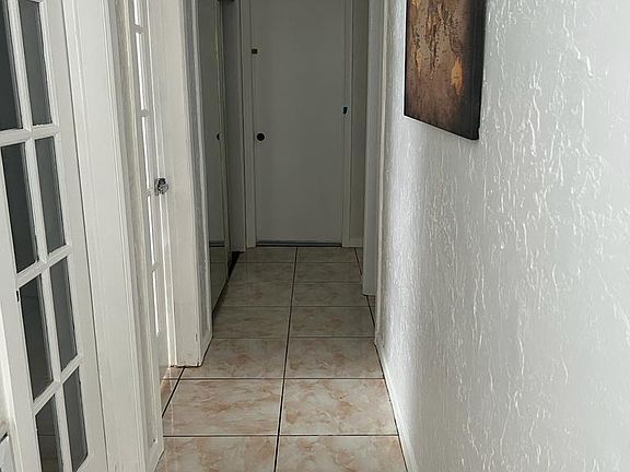 5th image of 225 SE Park St #2-1