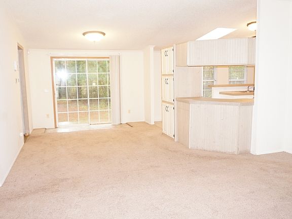 2nd image of 102 Nicole Dr