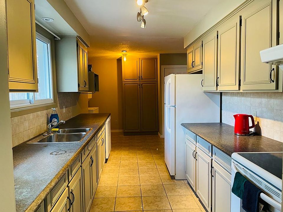 2nd image of 19 Ingleside Dr