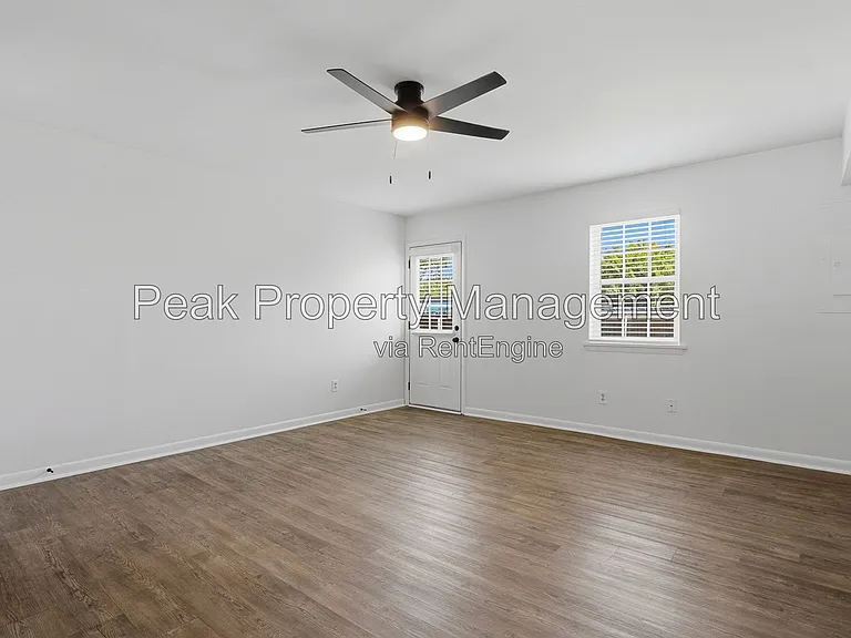 304 S Center St #12 — Photo 5