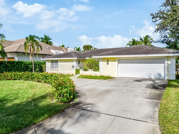 707 Port Side Dr, Naples, FL 34103