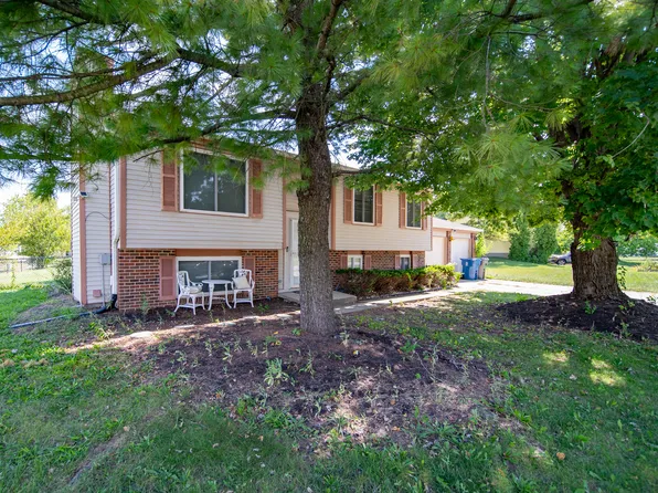 8307 Castle Farms Rd, Indianapolis, IN 46256