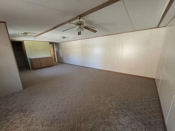 605 Banana Dr, Winchester, KY 40391
