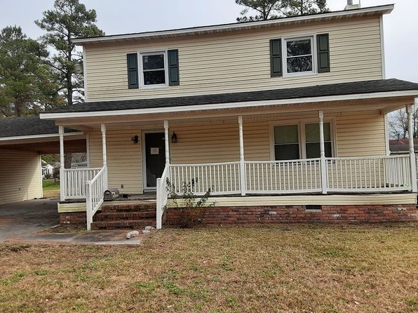 51 Lakeside Dr, Fair Bluff, NC 28439