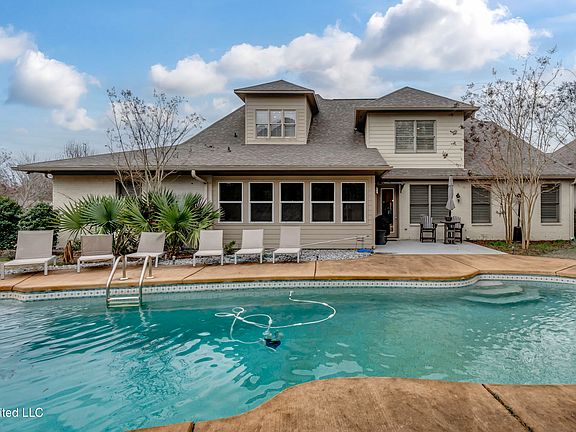 5th image of 106 Normandy Ct