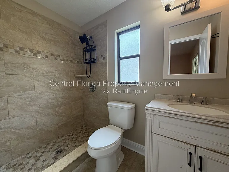 2925 Amroth Pl — Photo 10