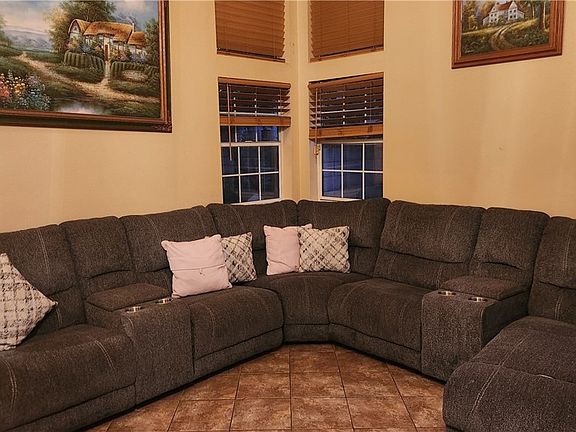 4th image of 2631 Candia Ct