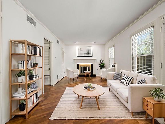 2nd image of 2805 Foxcroft Rd APT 204